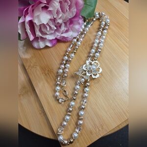 Elegant Multi Pearl Necklace With Removable Flower Brooch